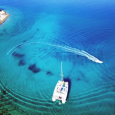 Botel Grey Goose Catamaran *